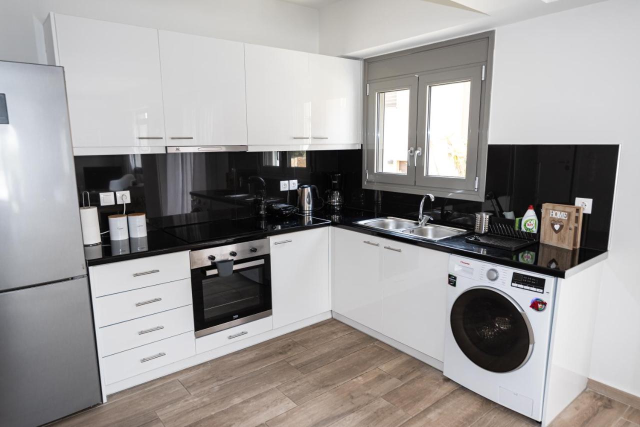 Design Apartment With Swimming Pool Near The Beach أثينا المظهر الخارجي الصورة